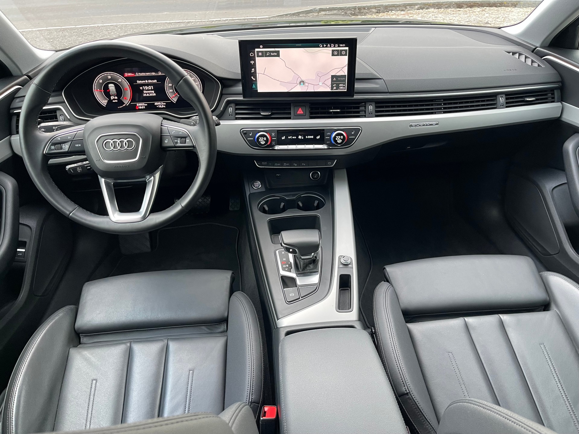 AUDI A4 Avant 40 TDI S line Attraction quattro S-tronic-image-11