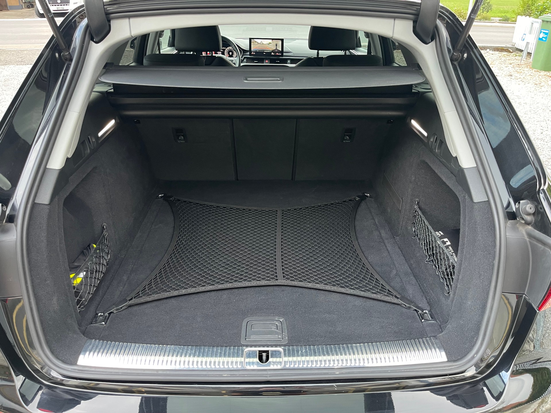 AUDI A4 Avant 40 TDI S line Attraction quattro S-tronic-image-12