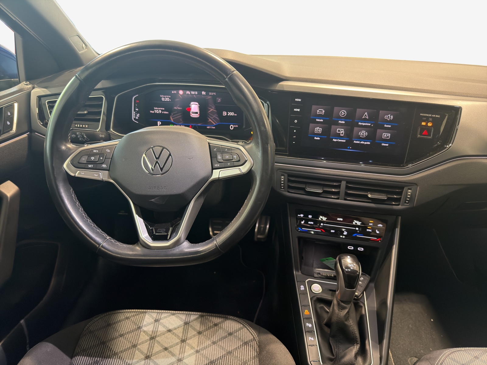 VW Polo 1.0 TSI R-Line DSG-image-8