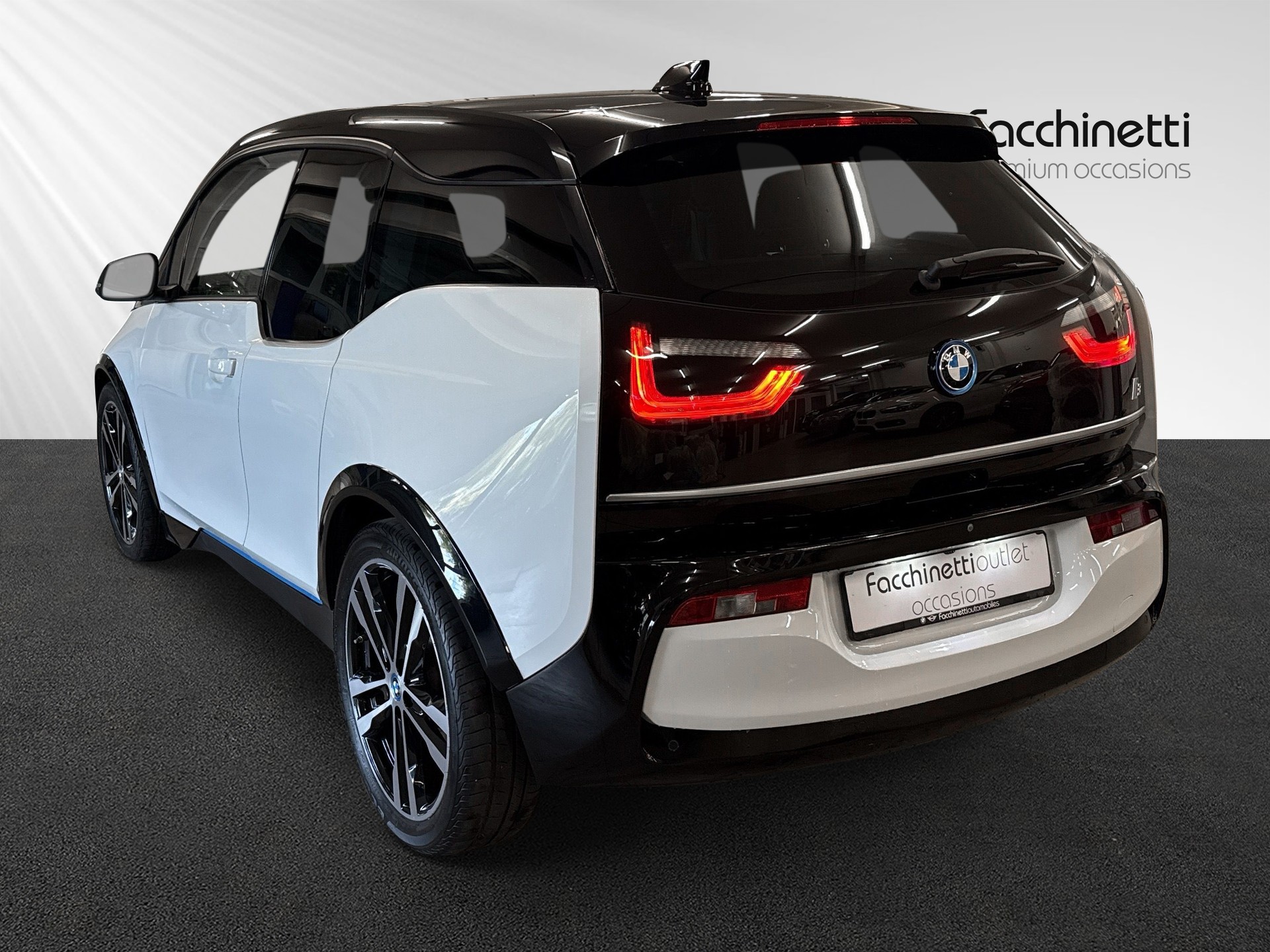 BMW i3 (120Ah)-image-2