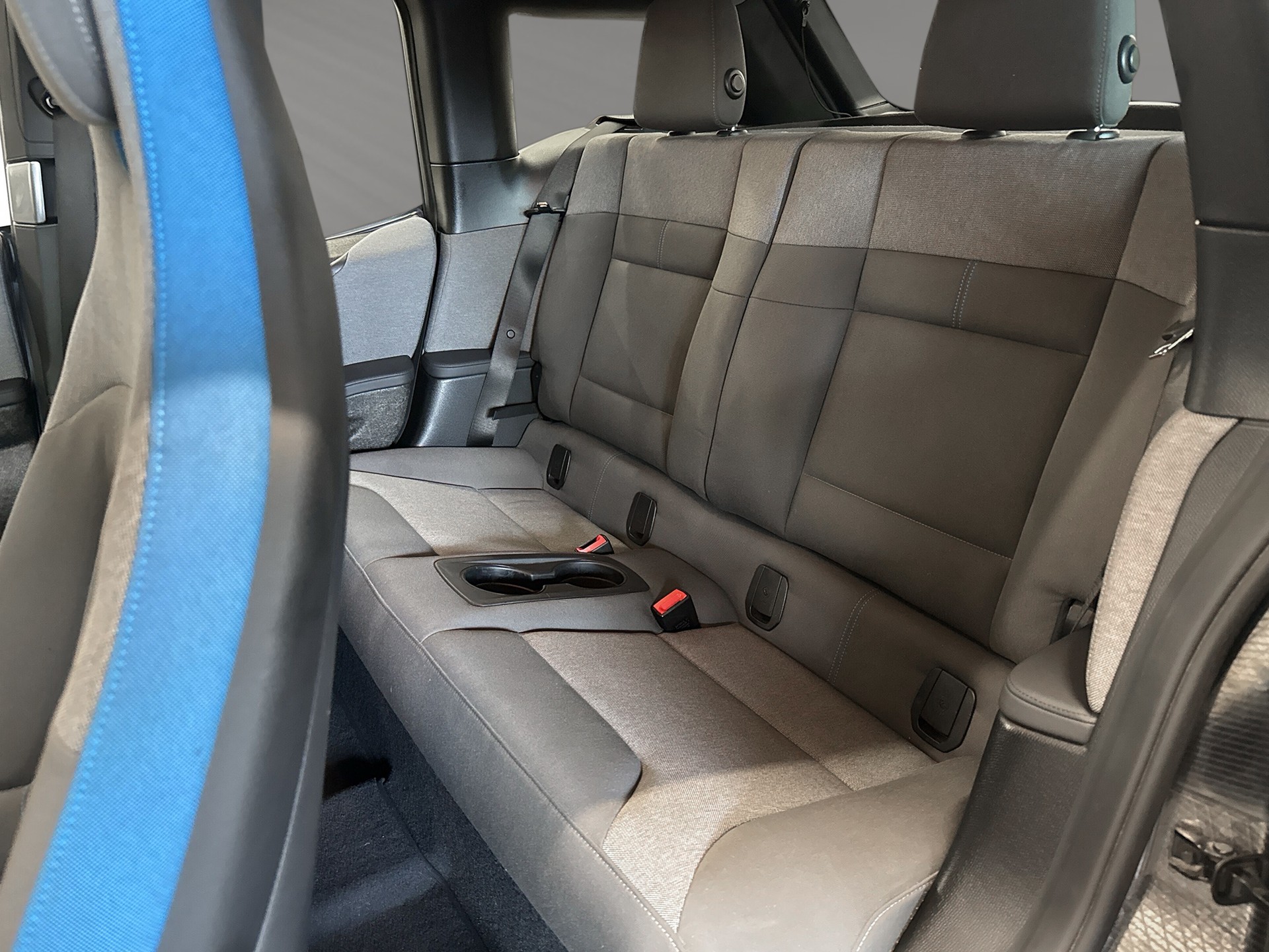 BMW i3 (120Ah)-image-6