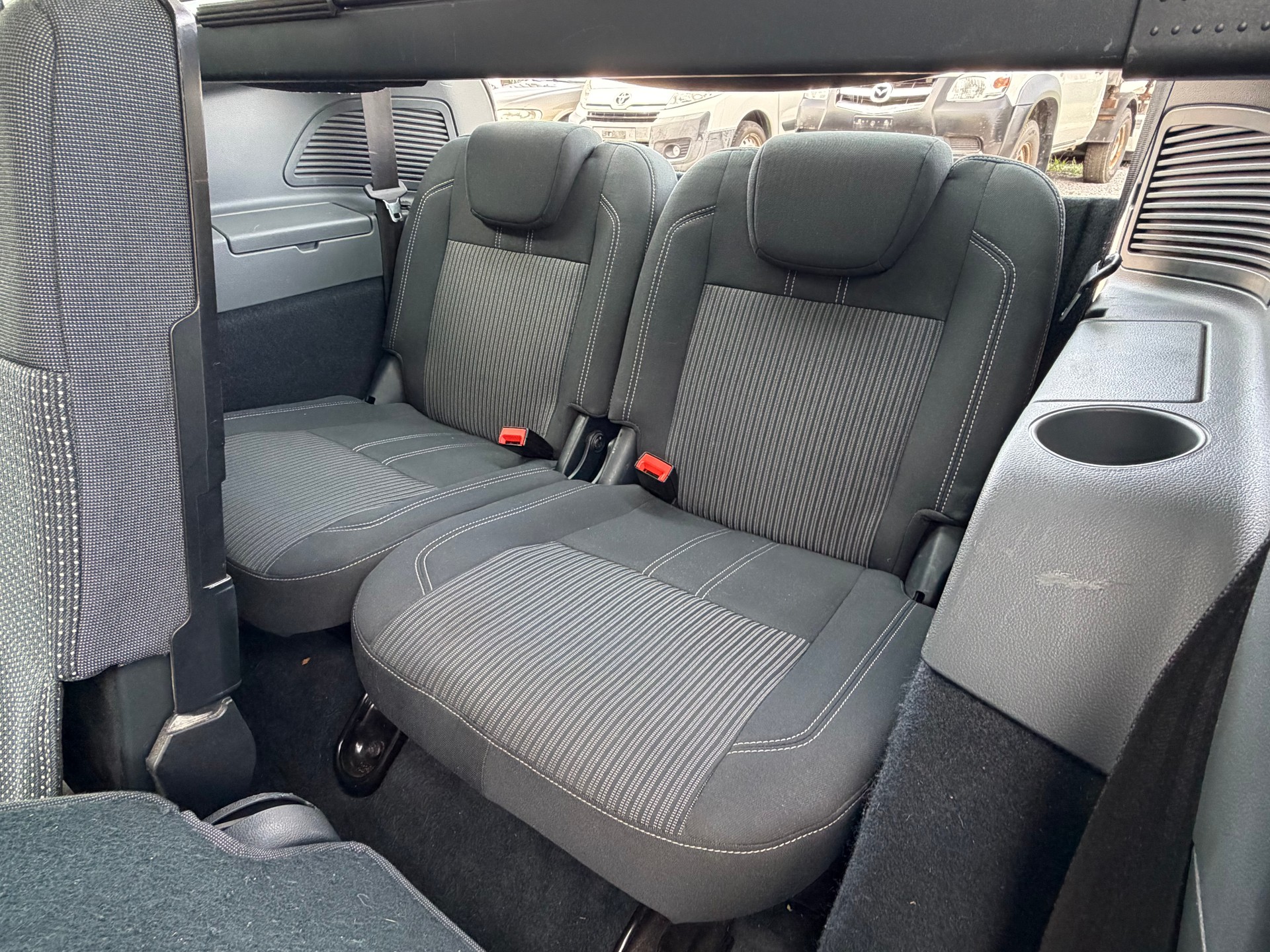 FORD Grand C-Max 1.6 SCTi Titanium-image-10