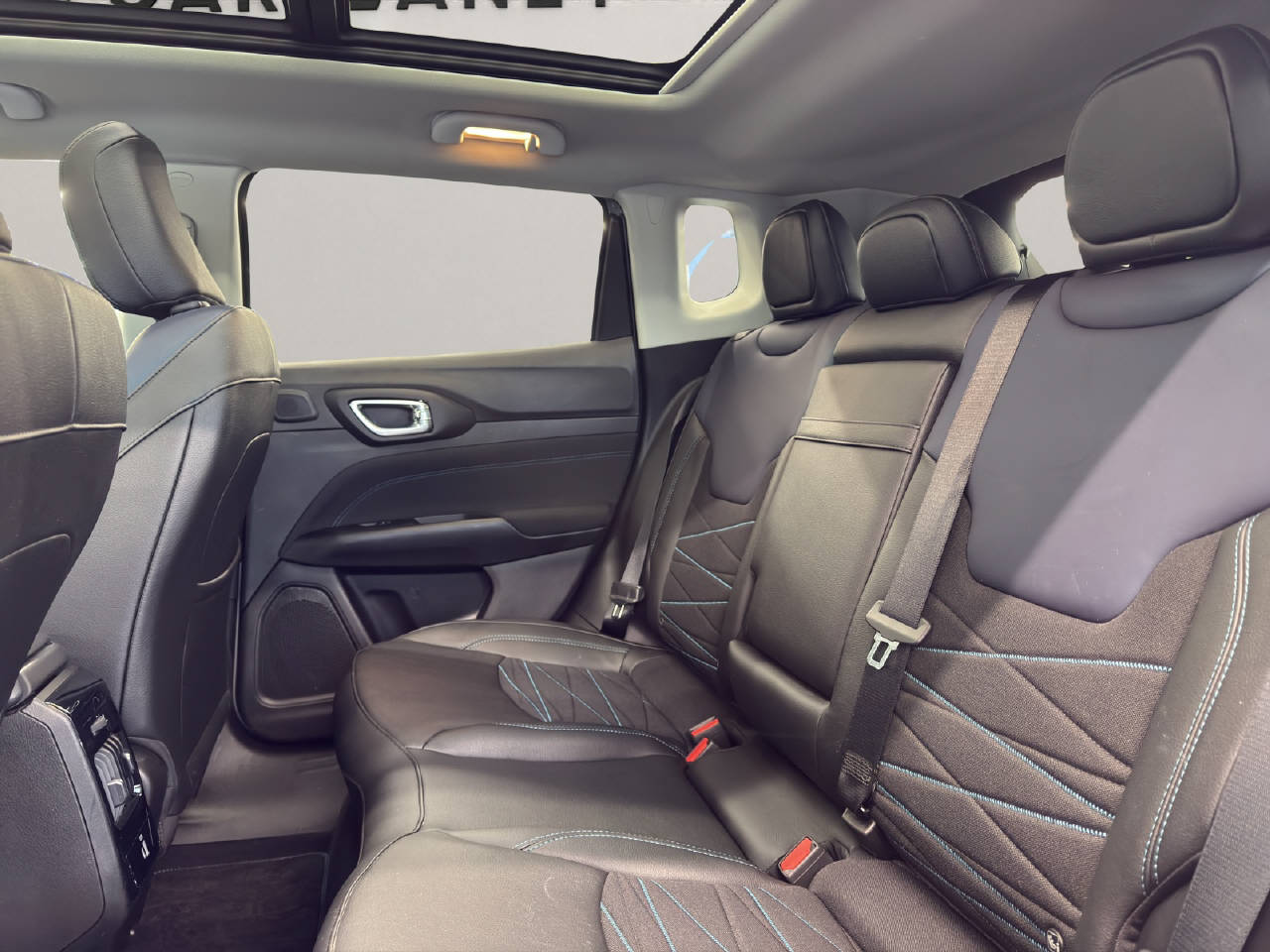JEEP Compass 1.5 Turbo Upland Plus SKY-image-6