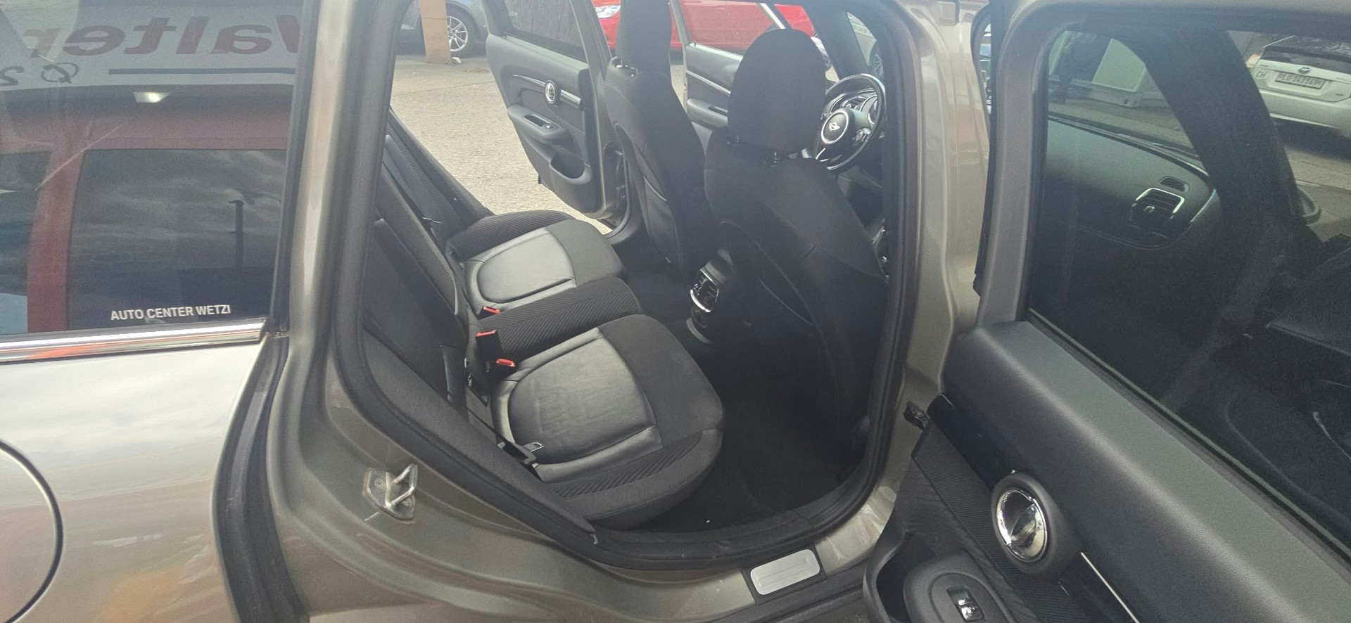 MINI Clubman Cooper D Steptronic-image-11