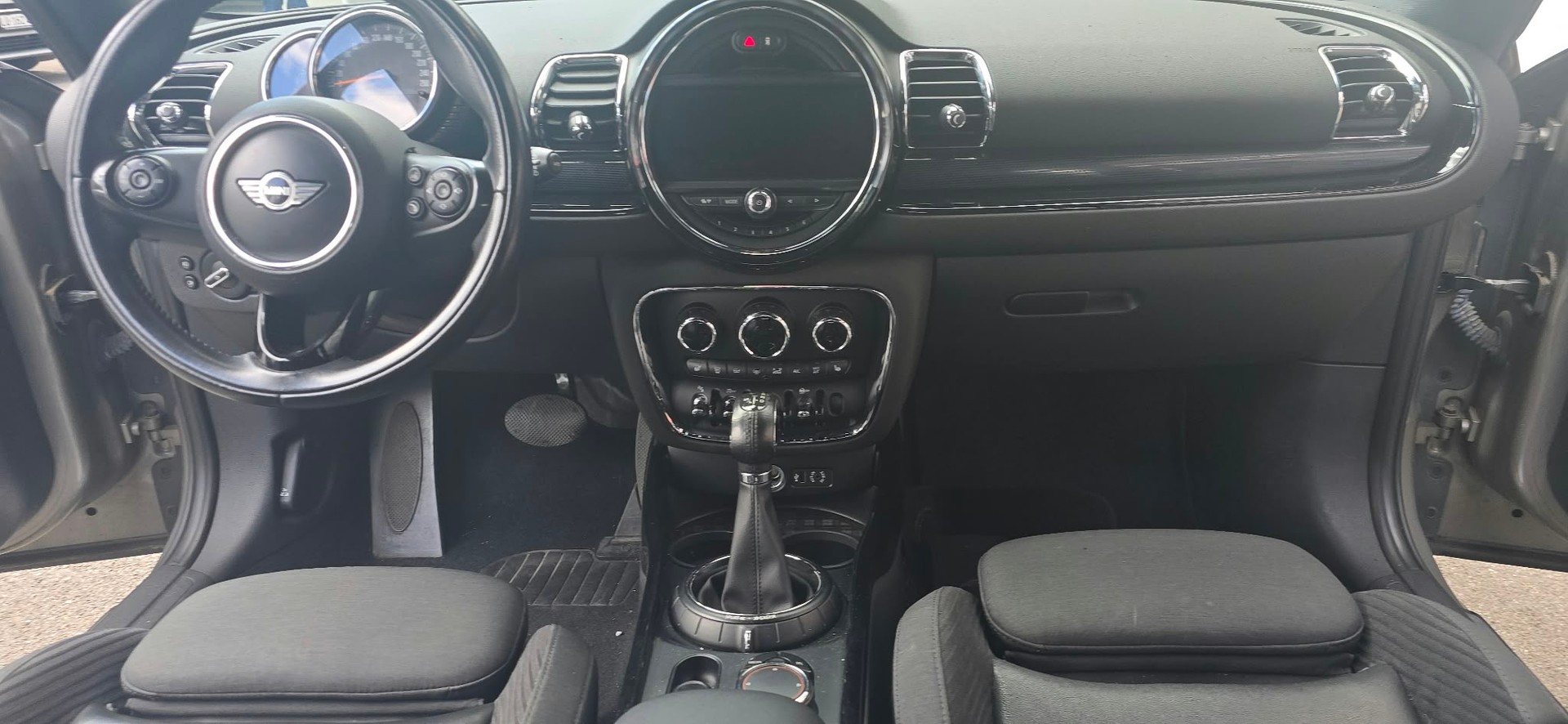 MINI Clubman Cooper D Steptronic-image-12