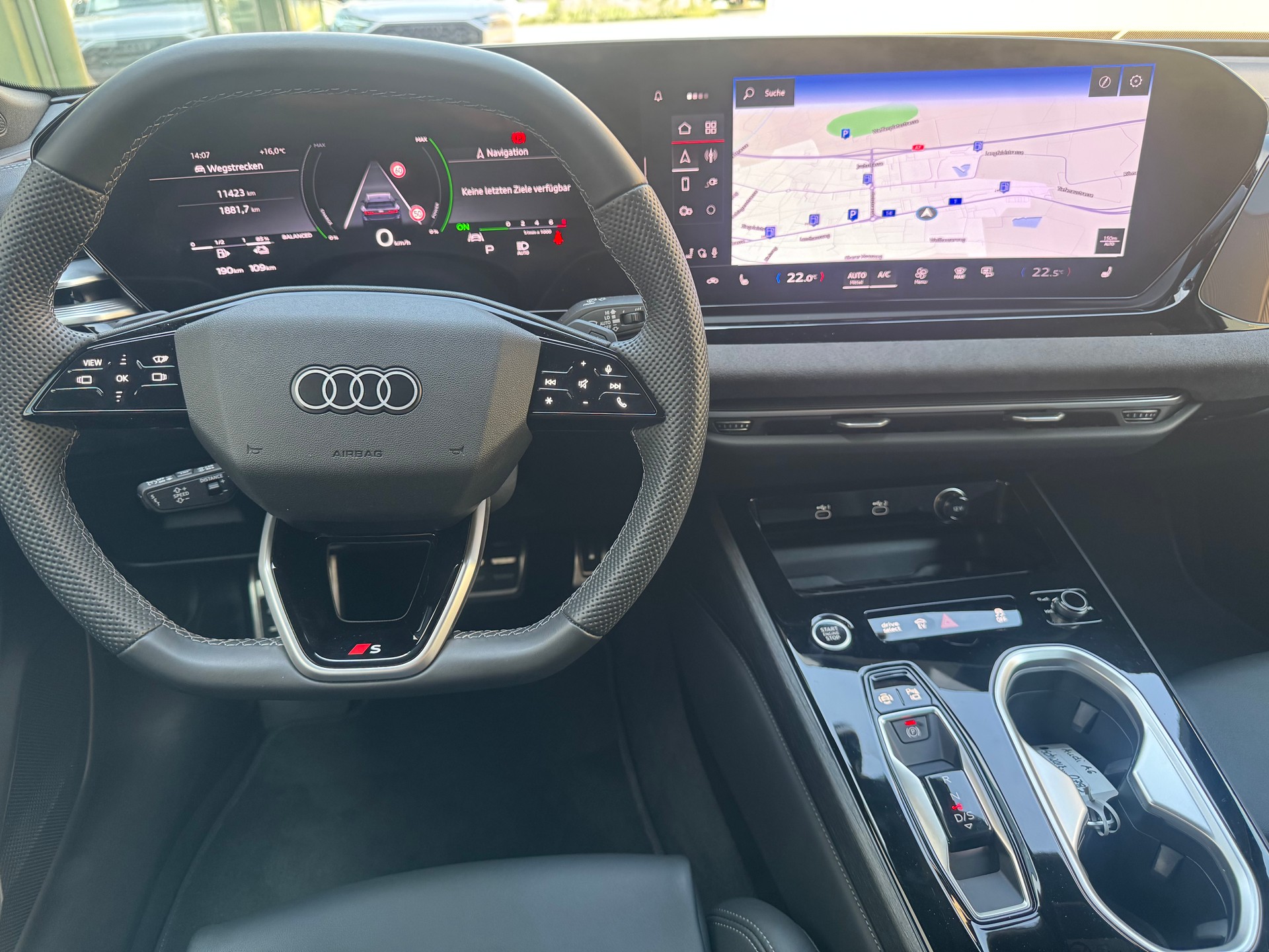 AUDI A6 Avant e-hybrid quattro 220 kW S tronic*AHK*5 Jahre Werksgarantie*-image-10