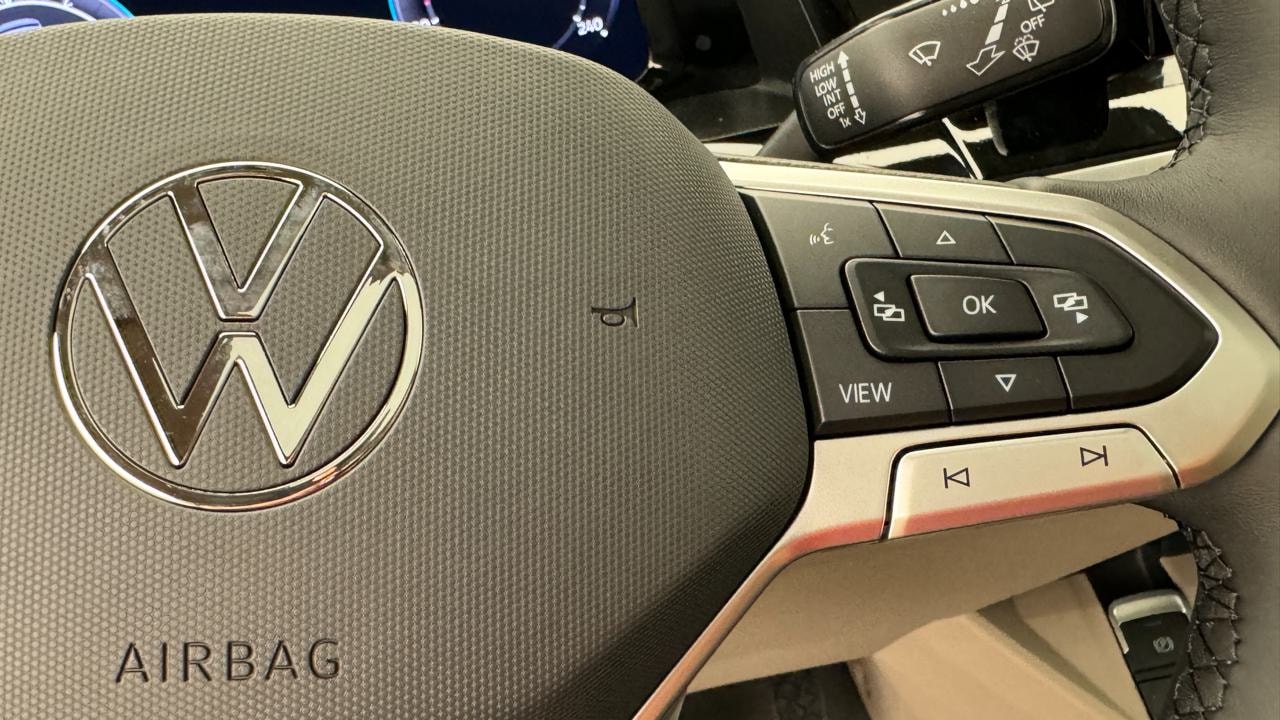 VW Multivan 1.5 eHybrid Life Edition 4Motion DSG-image-9