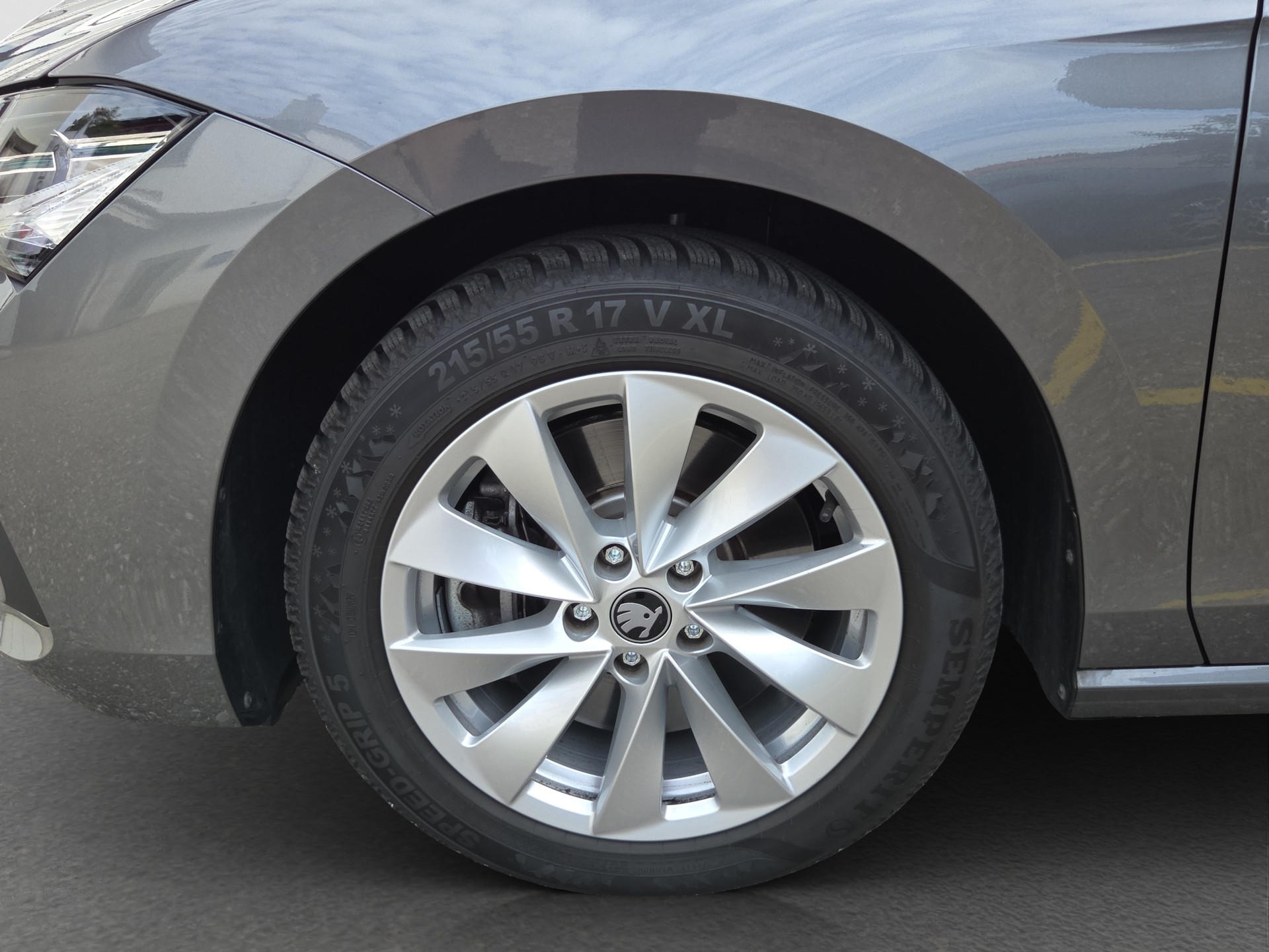 SKODA Superb Combi 2.0 TDi Selection 4x4 DSG-image-15