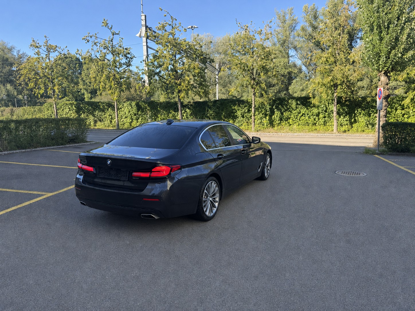 BMW Luxury Line-image-3