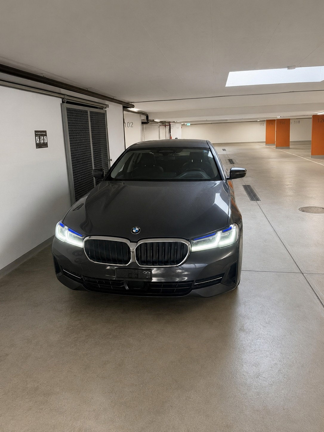 BMW Luxury Line-image-0