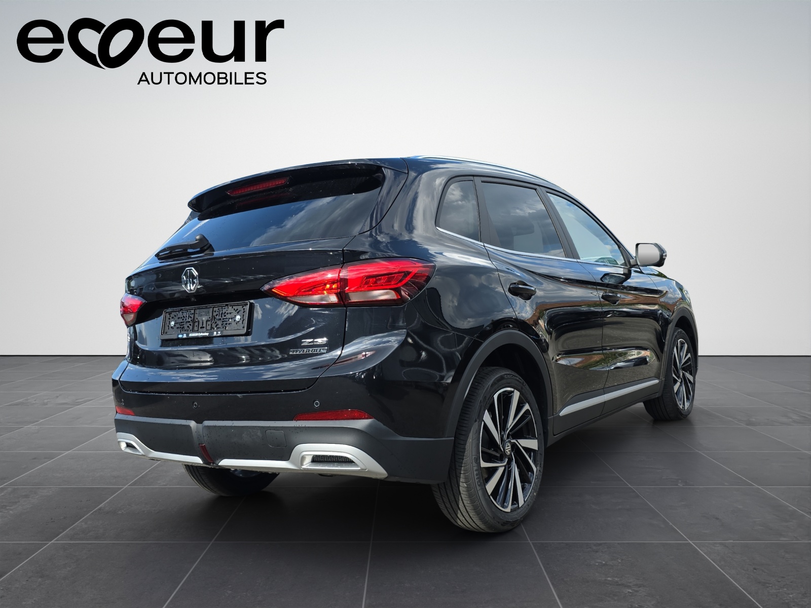 MG ZS 1.5 Hybrid+ Luxury-image-5
