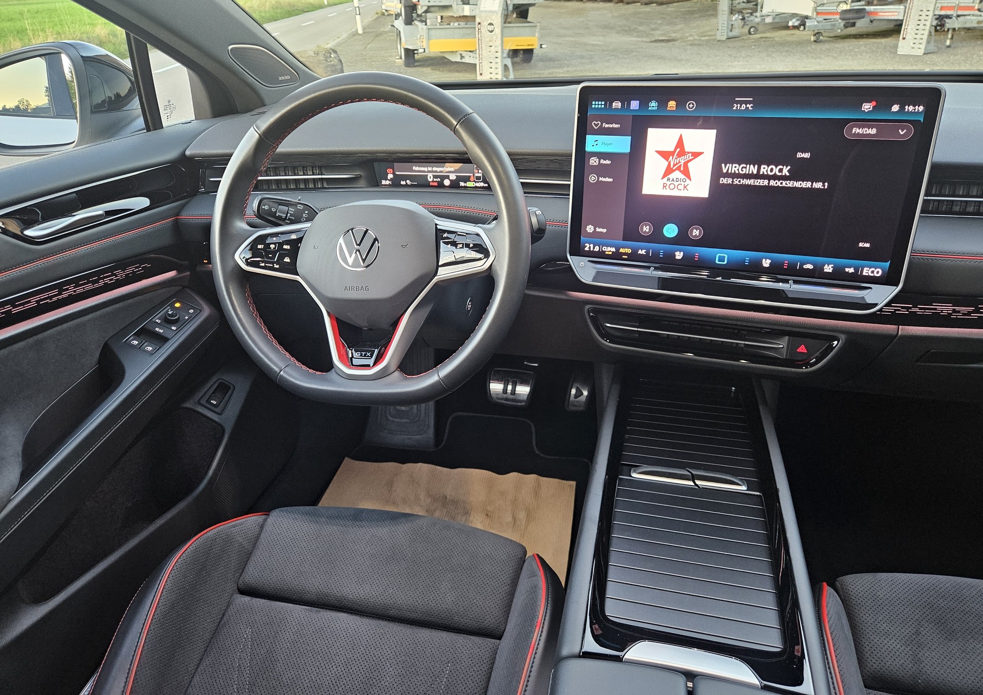 VW ID.7 Tourer GTX 86 kWh United 4 Motion mit Anhängerkupplung-image-16