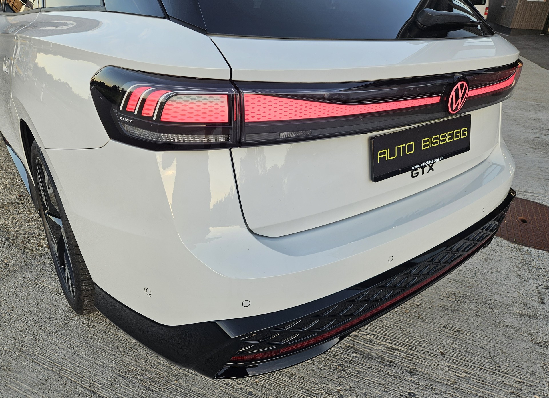 VW ID.7 Tourer GTX 86 kWh United 4 Motion mit Anhängerkupplung-image-6