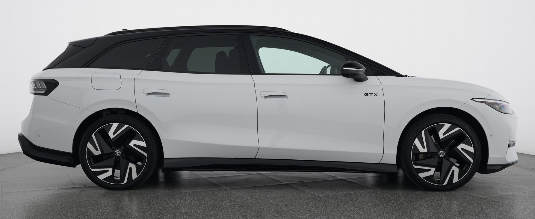 VW ID.7 Tourer GTX 86 kWh United 4 Motion mit Anhängerkupplung-image-4