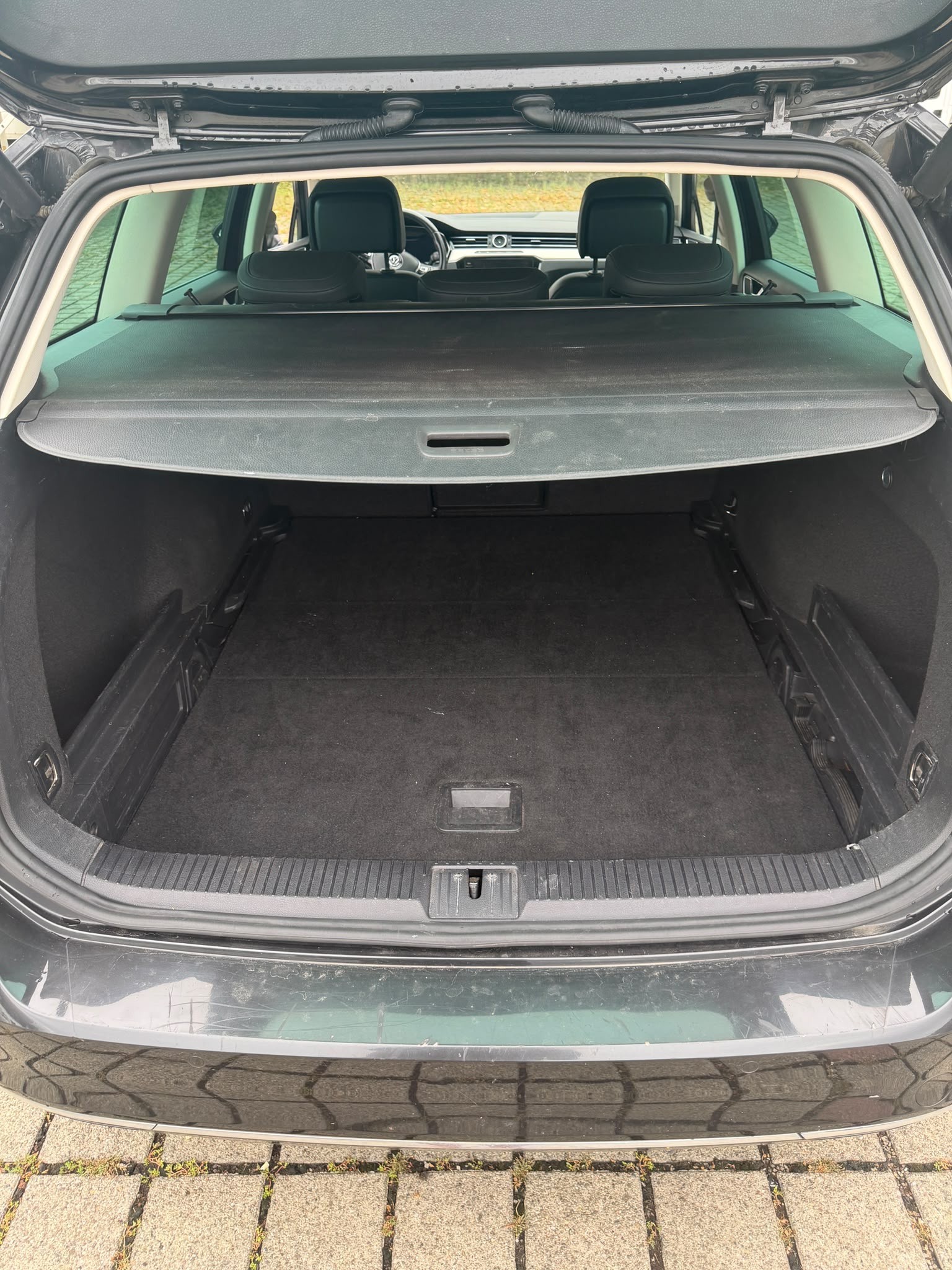 VW Passat Variant 2.0 TDI BMT Highline DSG 4Motion-image-5