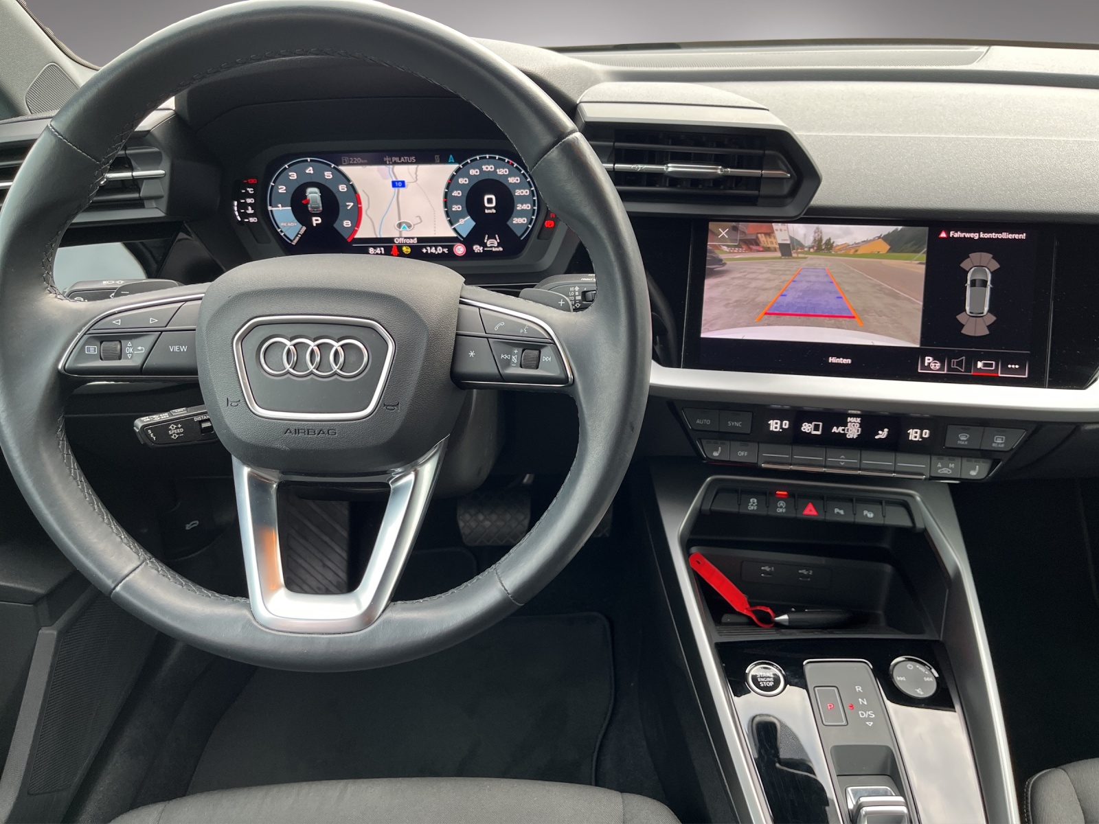 AUDI A3 Sportback 35 TFSI Attraction S-tronic-image-11