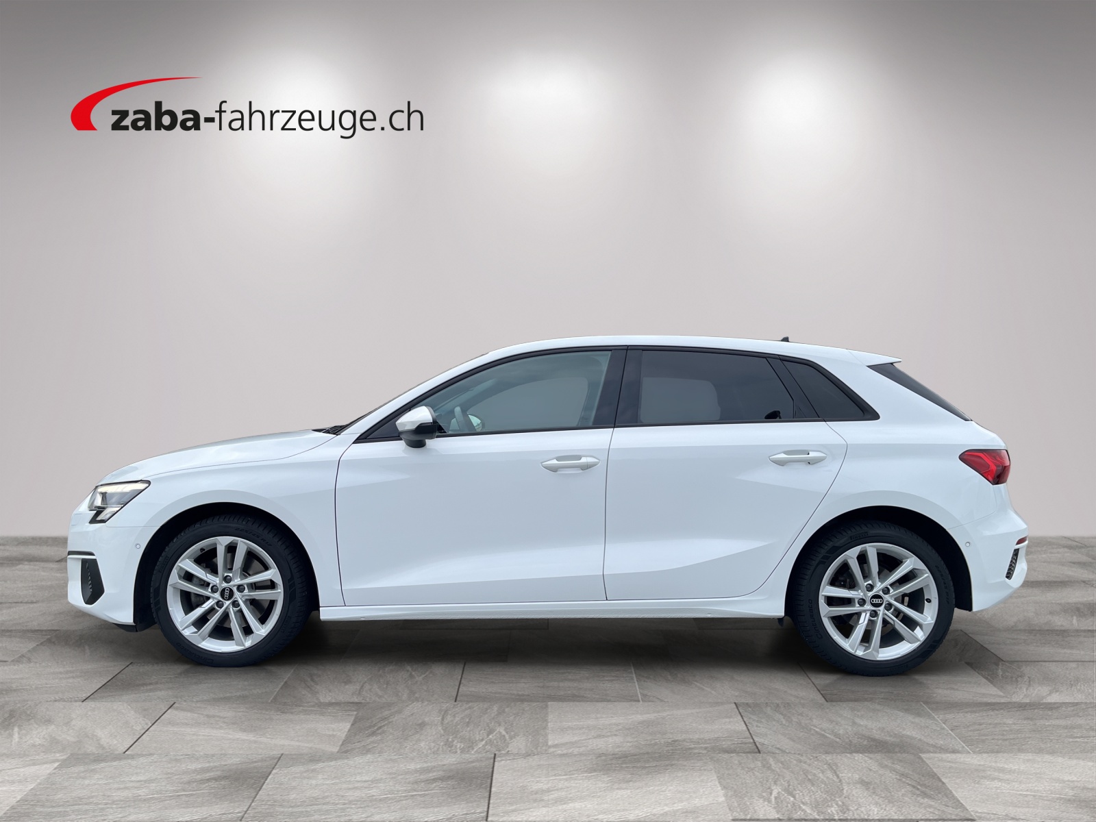 AUDI A3 Sportback 35 TFSI Attraction S-tronic-image-1