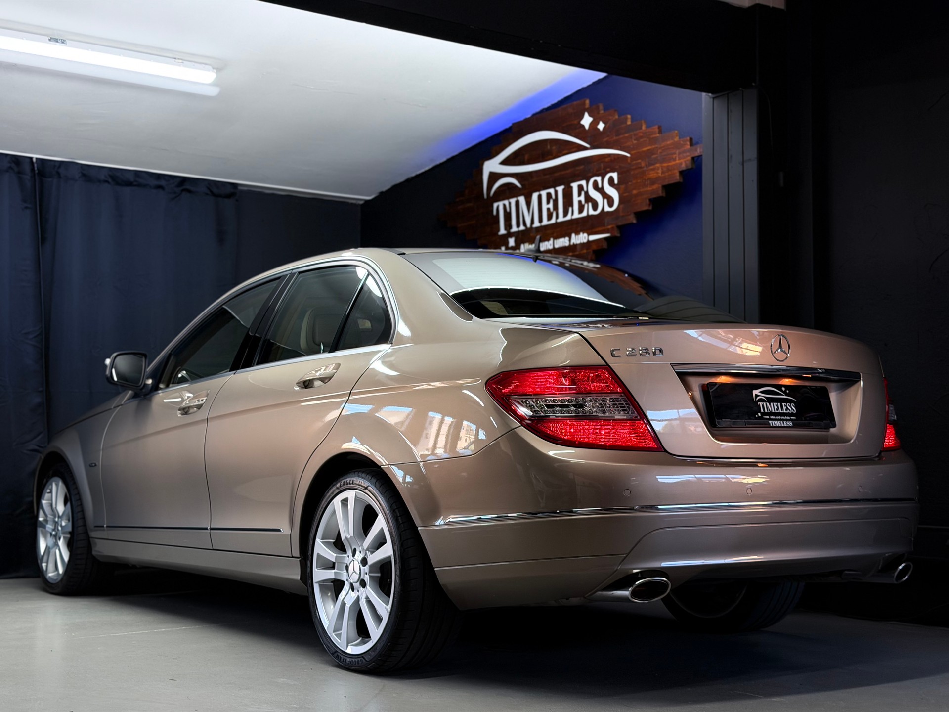 MERCEDES-BENZ C 300 (280) Elégance 7G-Tronic-image-4