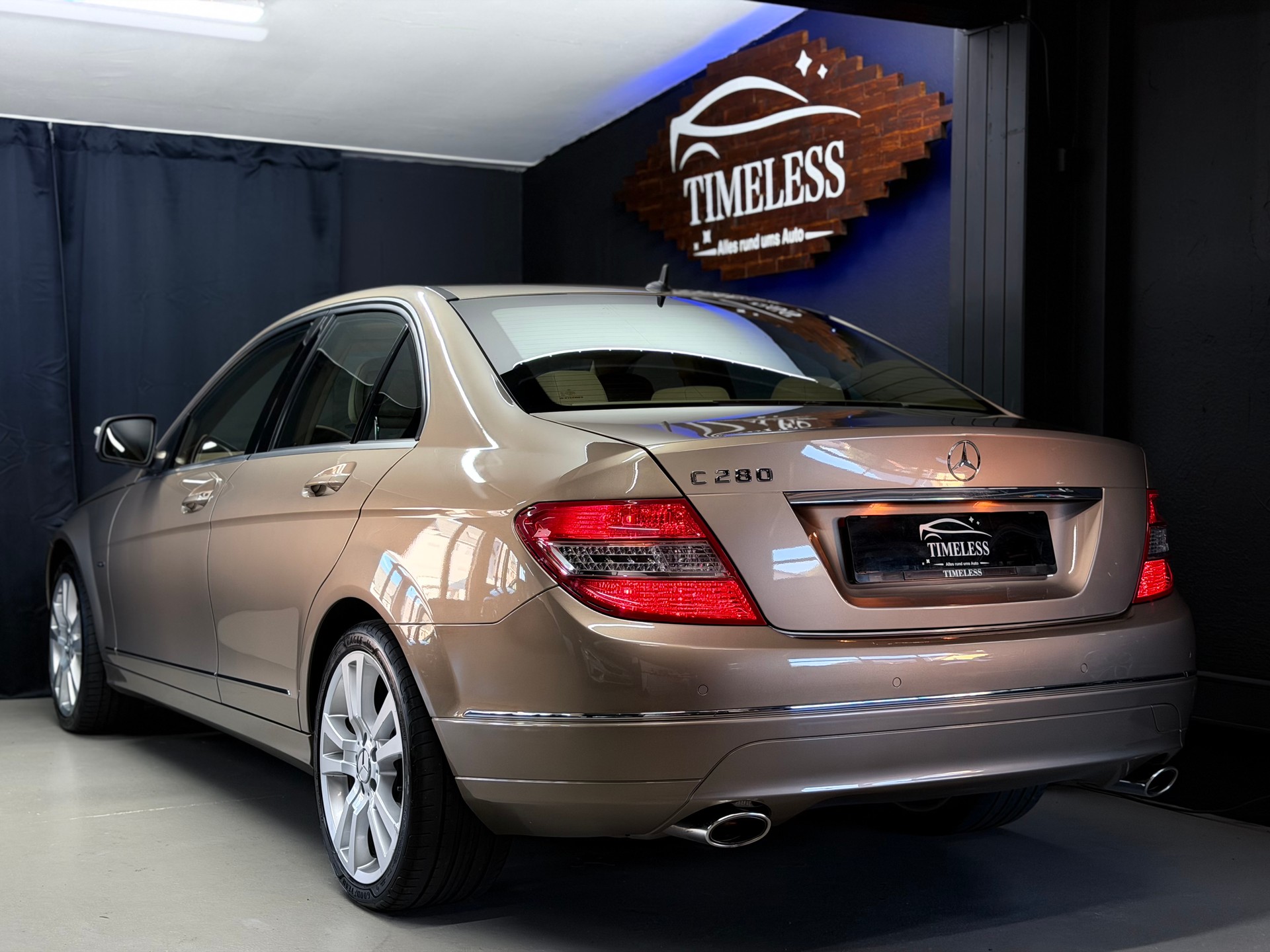 MERCEDES-BENZ C 300 (280) Elégance 7G-Tronic-image-5