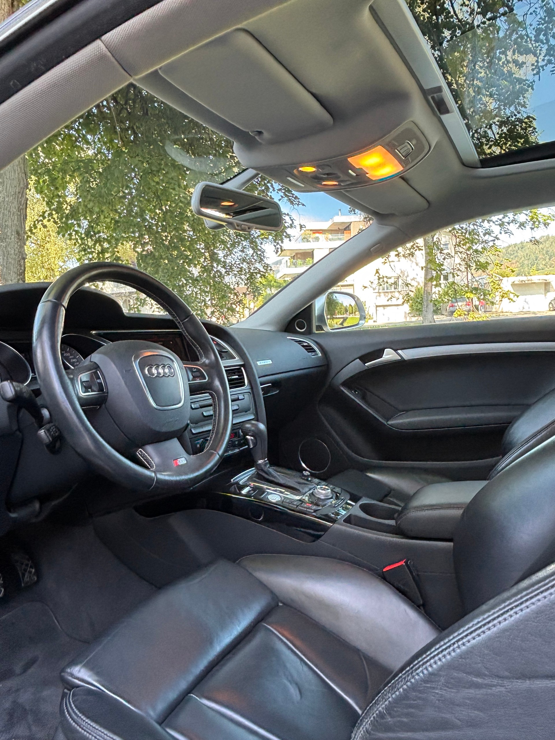 AUDI S5 Coupé 4.2 FSI quattro tiptronic-image-14