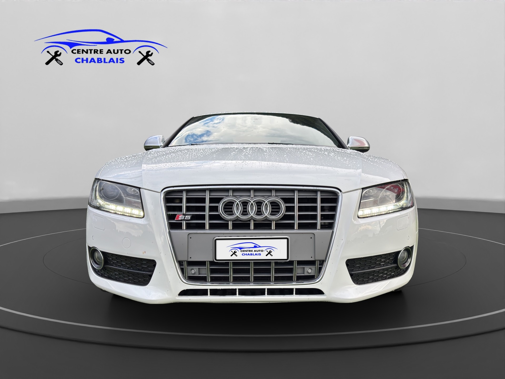 AUDI S5-image-1