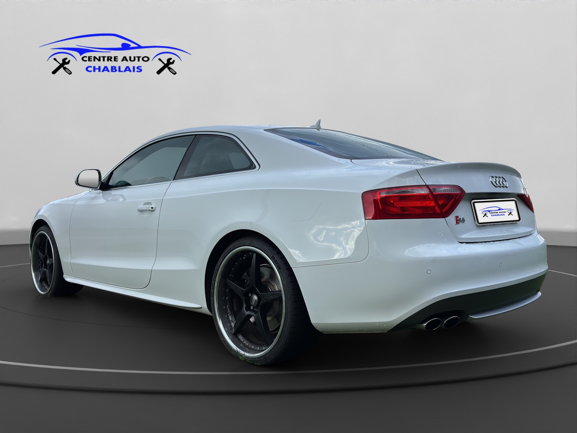 AUDI S5-image-3