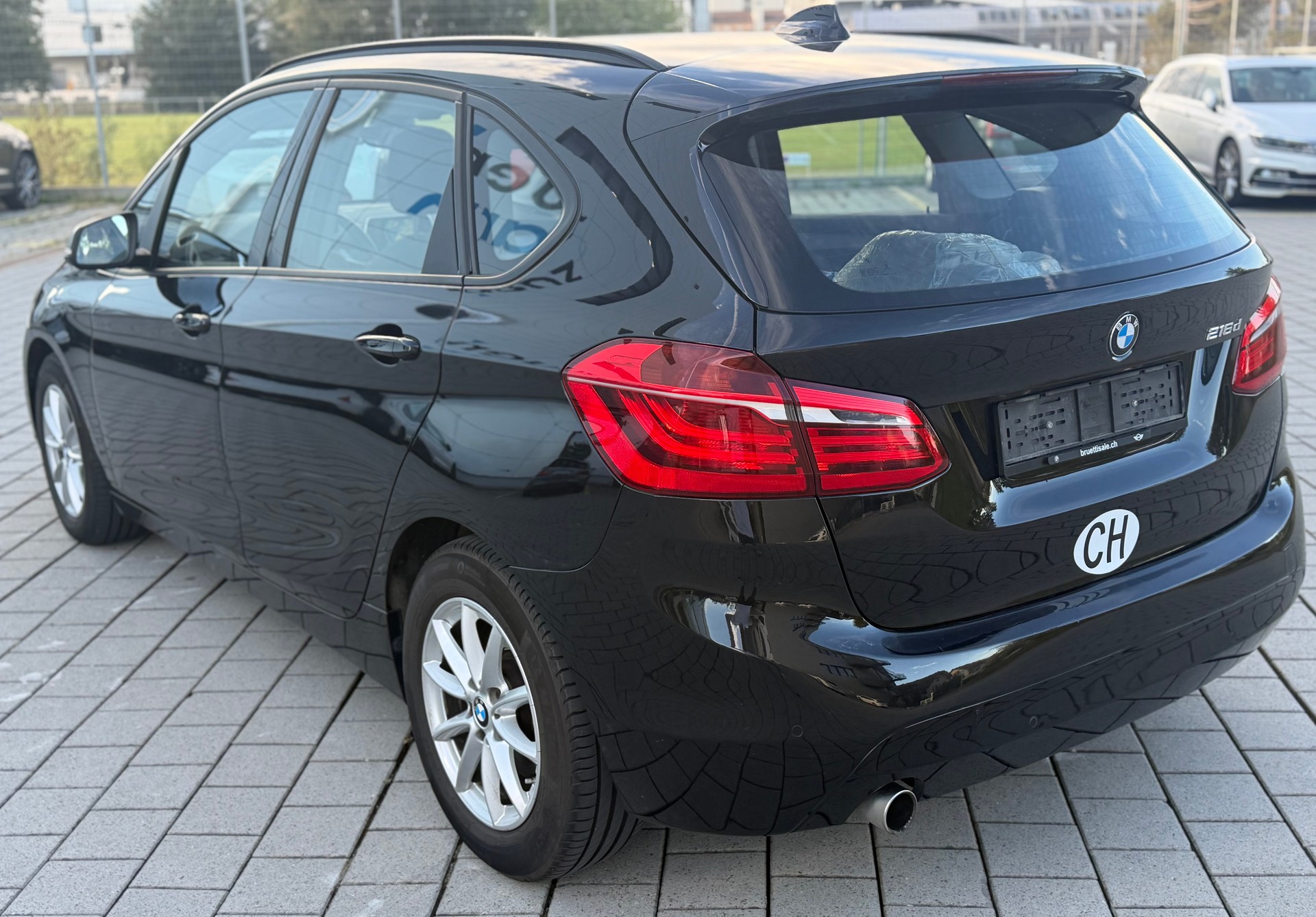 BMW 216d Active Tourer-image-4