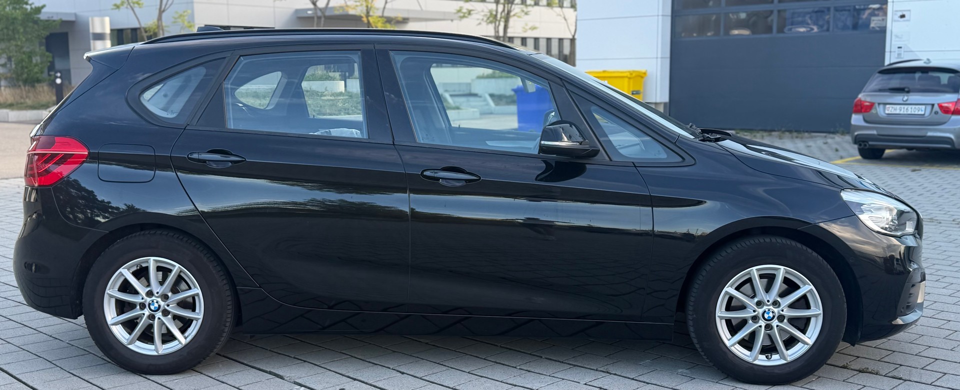 BMW 216d Active Tourer-image-6