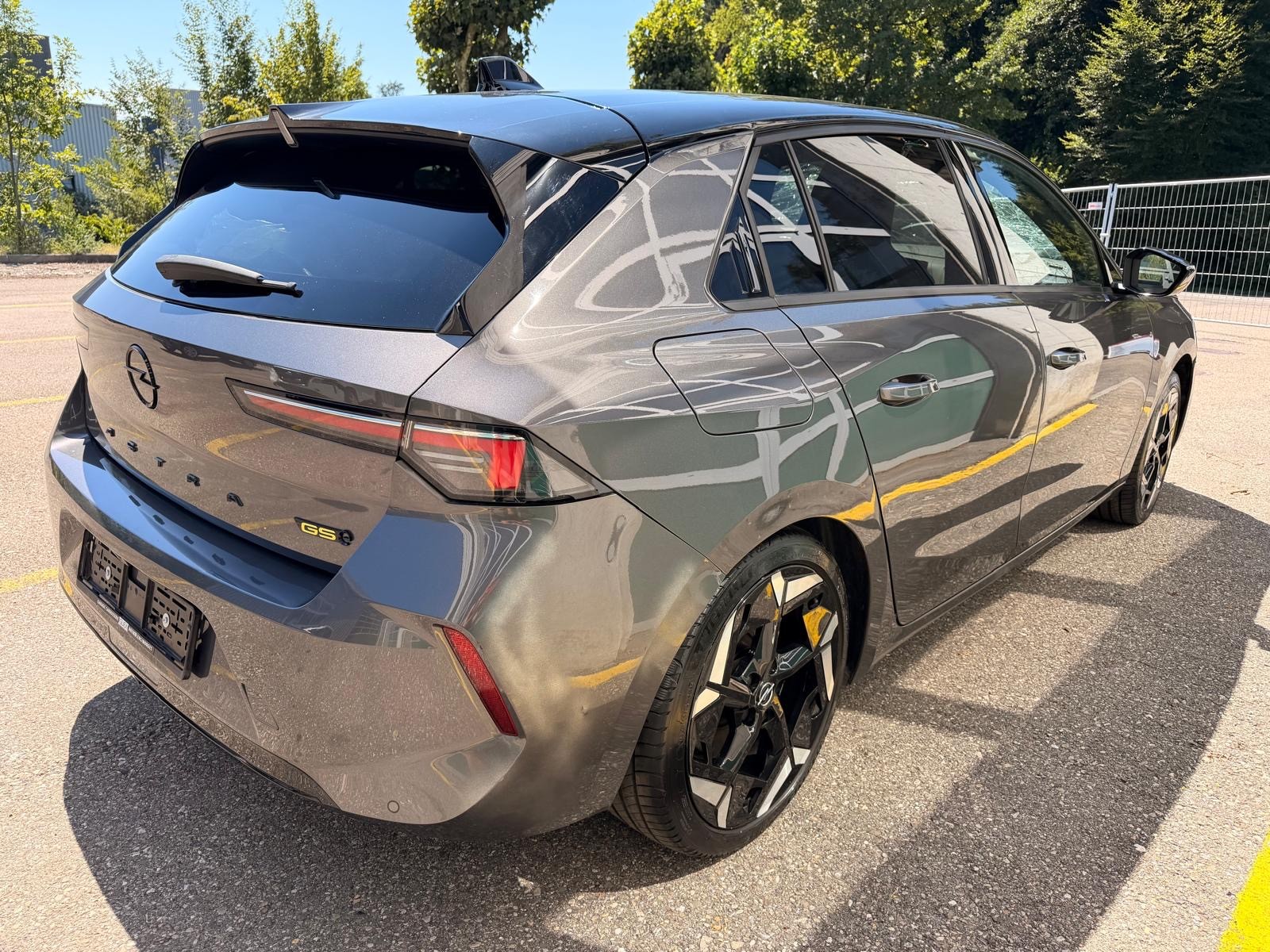 OPEL Astra 1.6 PHEV Turbo GSe A-image-2
