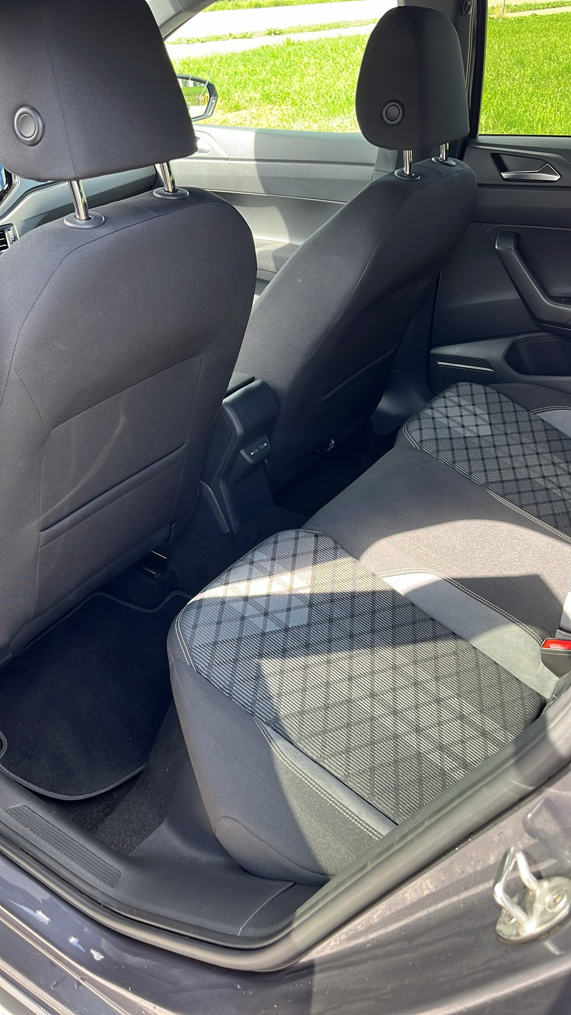 VW Polo 1.0 TSI R-Line DSG-image-14