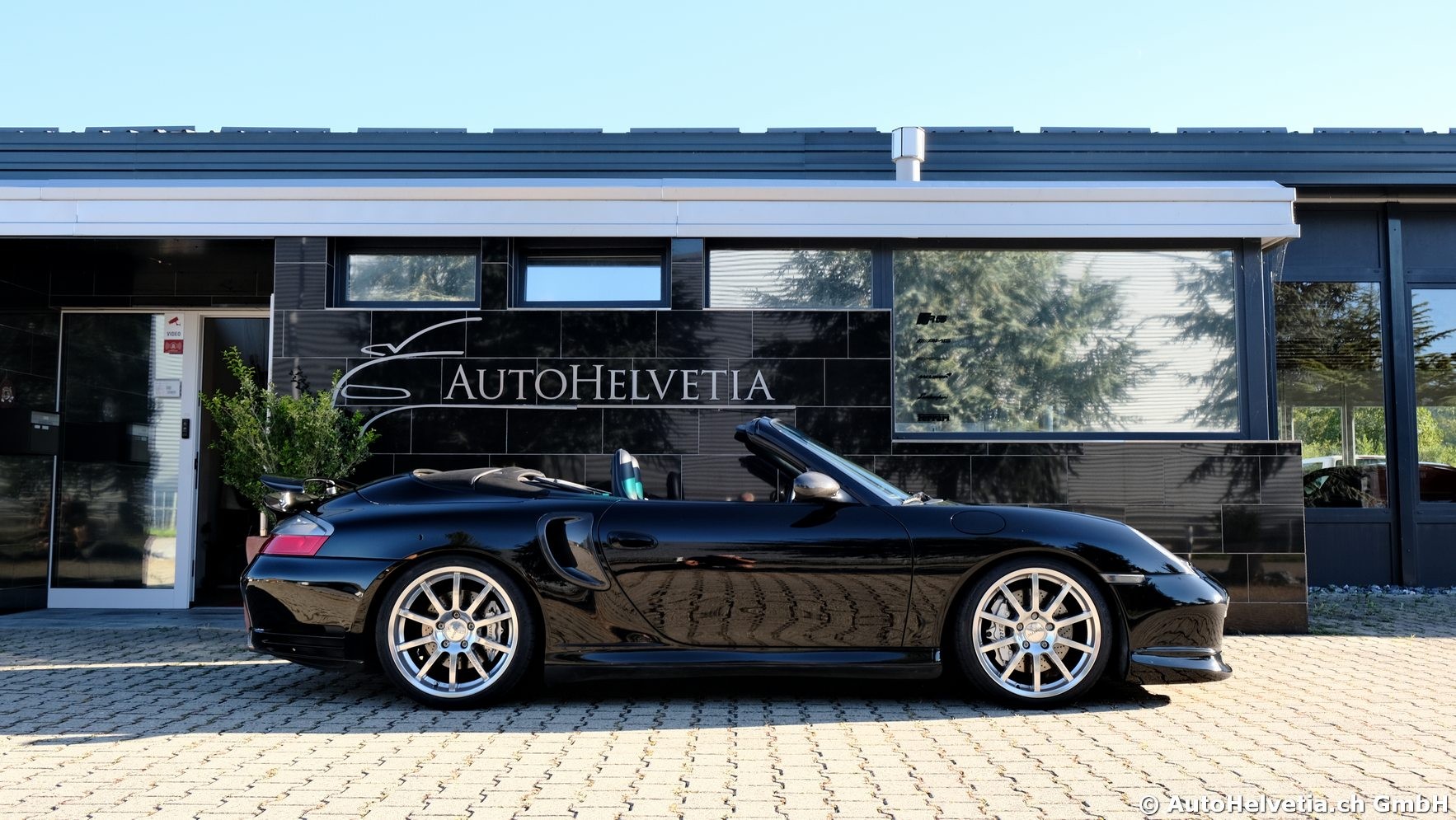 PORSCHE 911 Turbo Cabrio - SPORTEC SP640-image-4