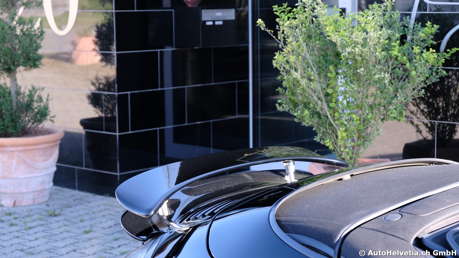 PORSCHE 911 Turbo Cabrio - SPORTEC SP640-image-12