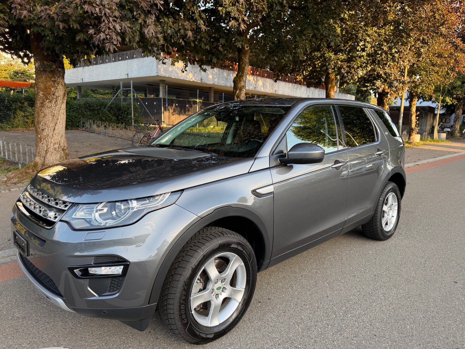 LAND ROVER Discovery Sport 2.0 Si4 HSE AT9-image-8