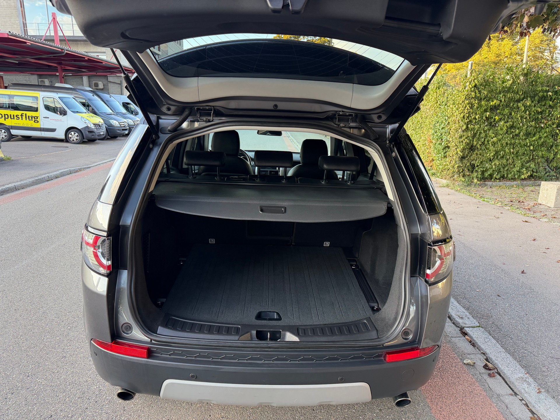 LAND ROVER Discovery Sport 2.0 Si4 HSE AT9-image-14