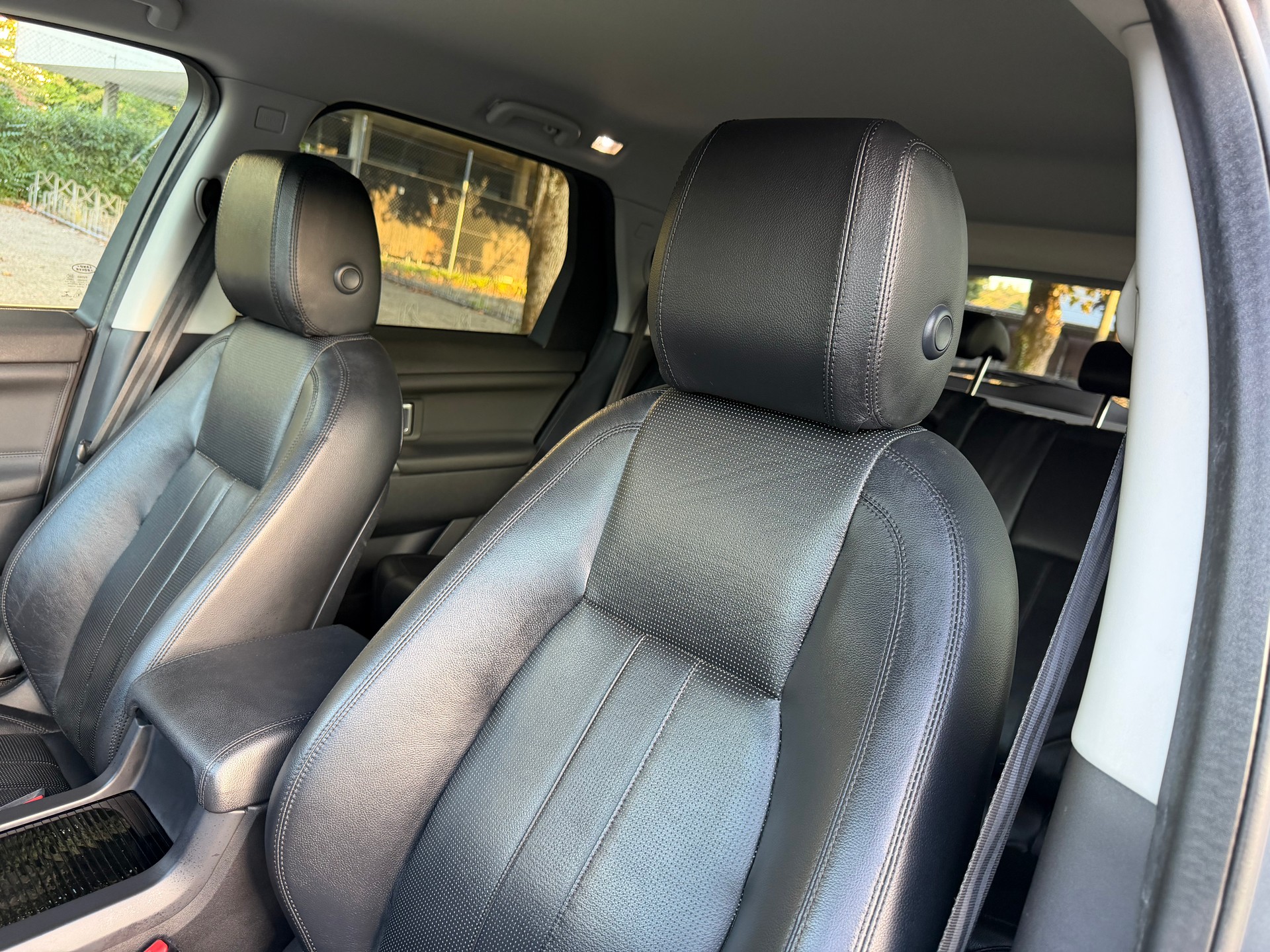 LAND ROVER Discovery Sport 2.0 Si4 HSE AT9-image-11