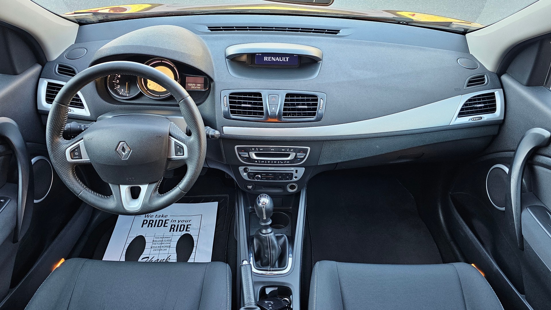RENAULT Mégane Grandtour 1.2 16V Turbo Energy-image-8