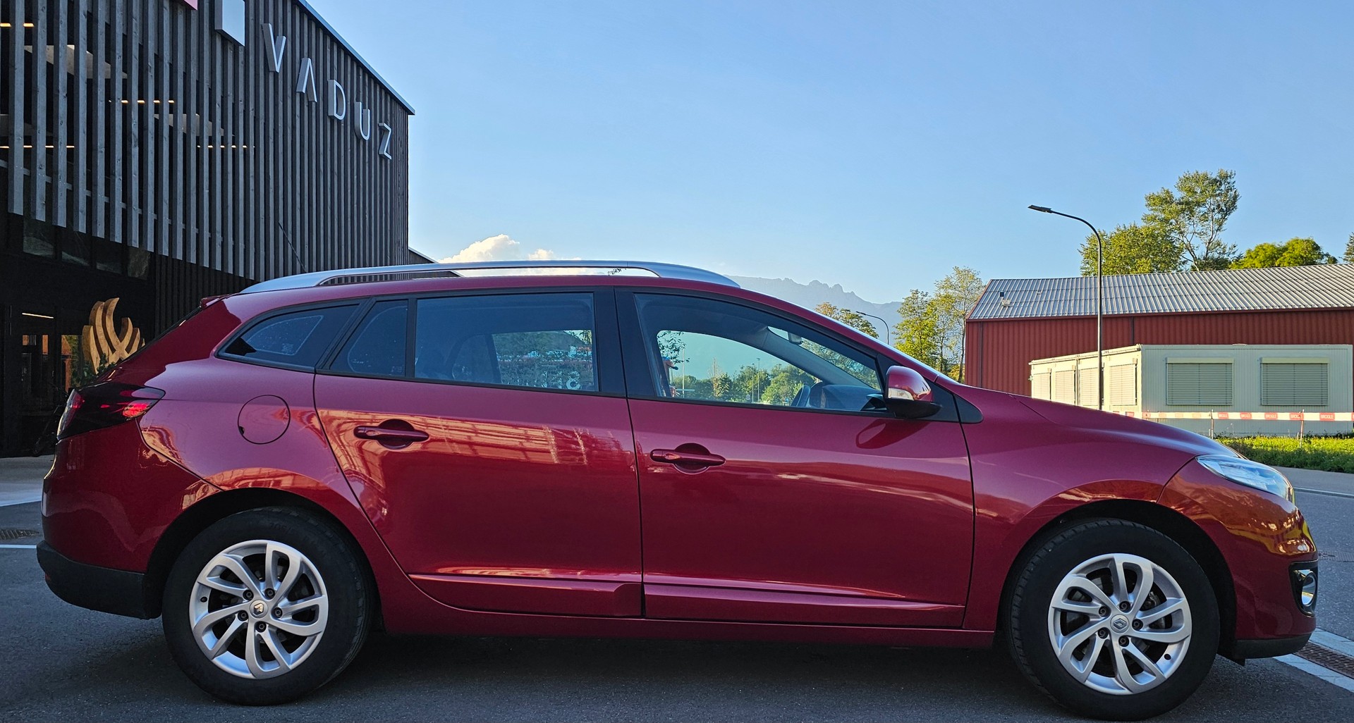 RENAULT Mégane Grandtour 1.2 16V Turbo Energy-image-4
