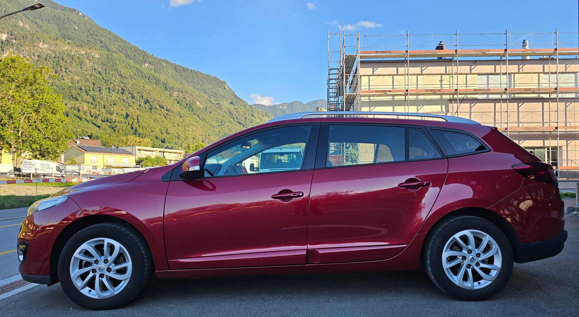 RENAULT Mégane Grandtour 1.2 16V Turbo Energy-image-1