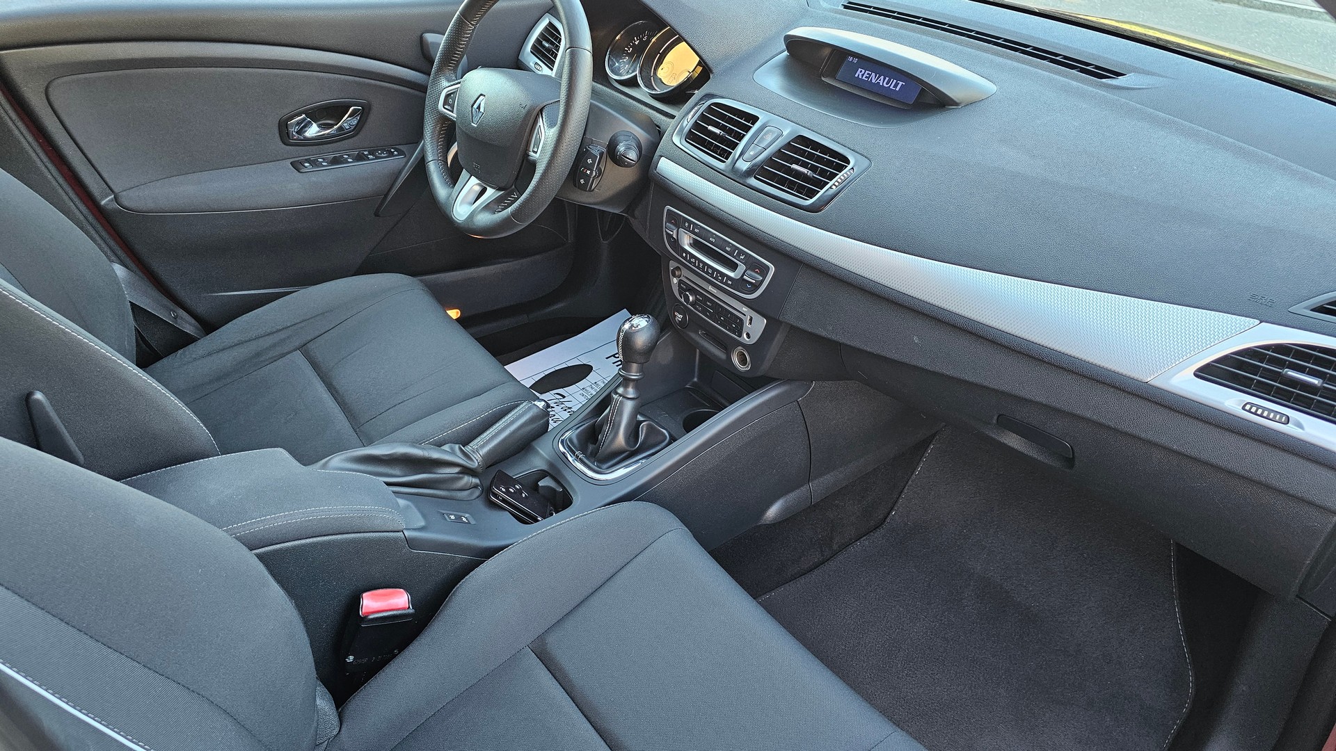 RENAULT Mégane Grandtour 1.2 16V Turbo Energy-image-11