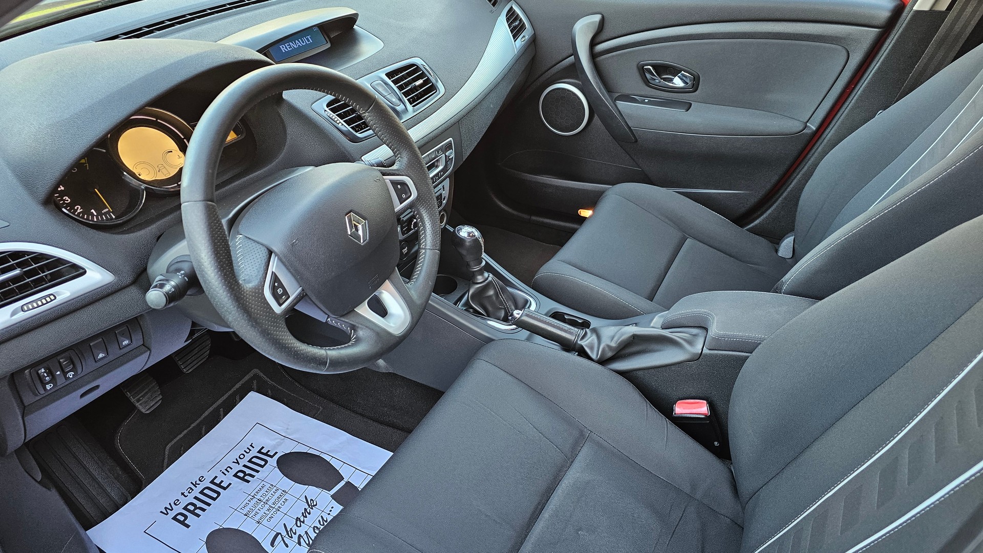 RENAULT Mégane Grandtour 1.2 16V Turbo Energy-image-9