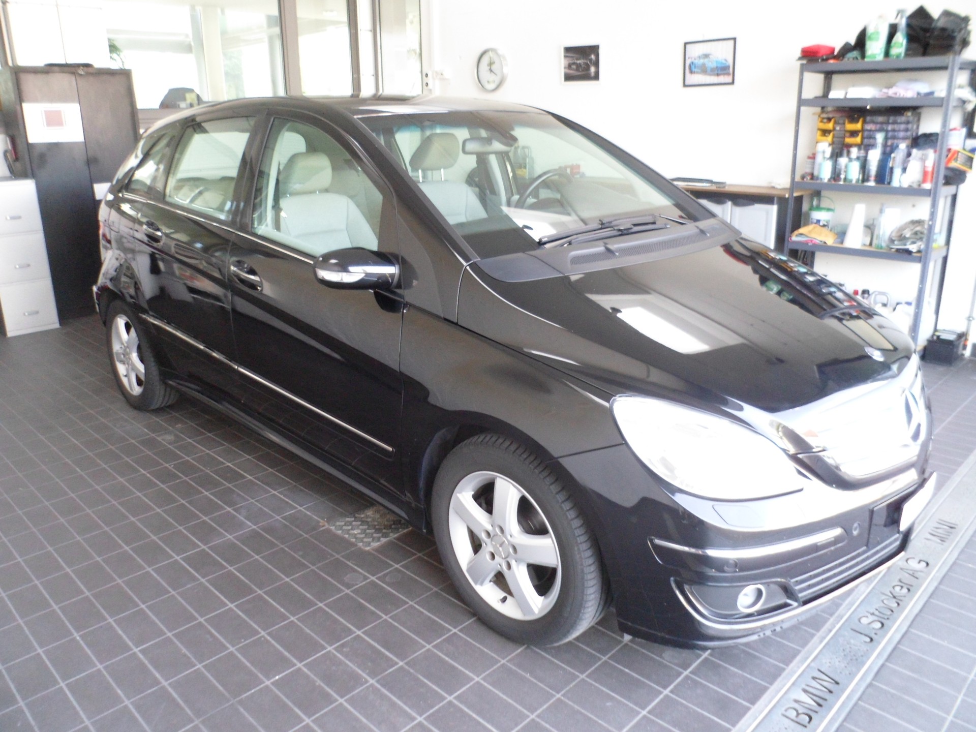 MERCEDES-BENZ B 200 CDI-image-4