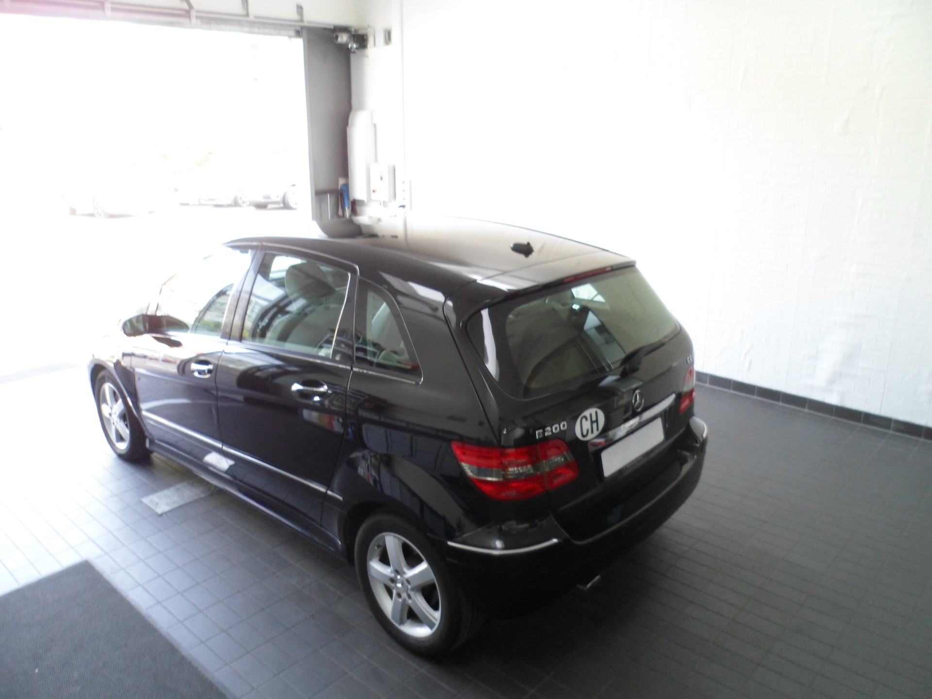 MERCEDES-BENZ B 200 CDI-image-6