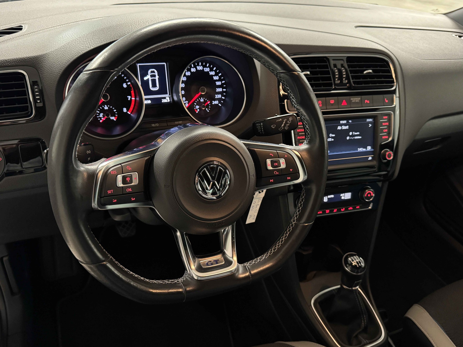 VW Polo 1.4 TSI ACT BlueGT-image-8