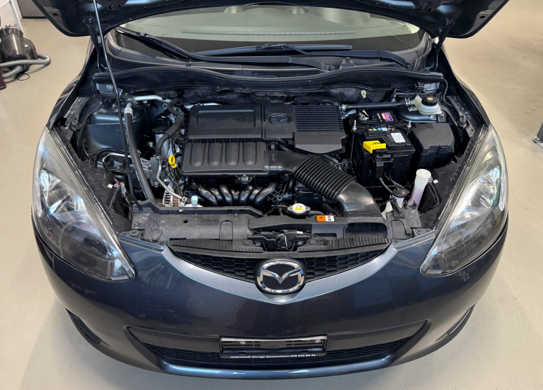 MAZDA 2 1.3i 16V Exclusive-image-7