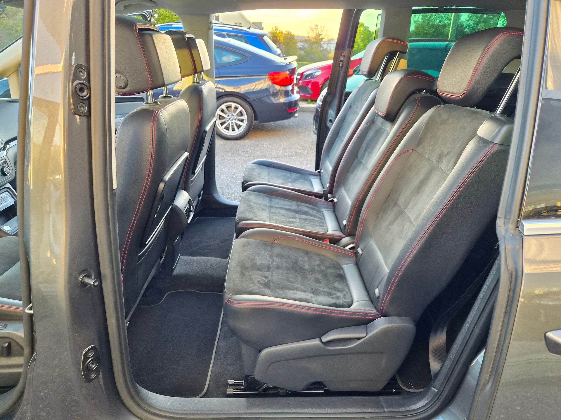 SEAT Alhambra 2.0 TDI FR Line DSG-image-8