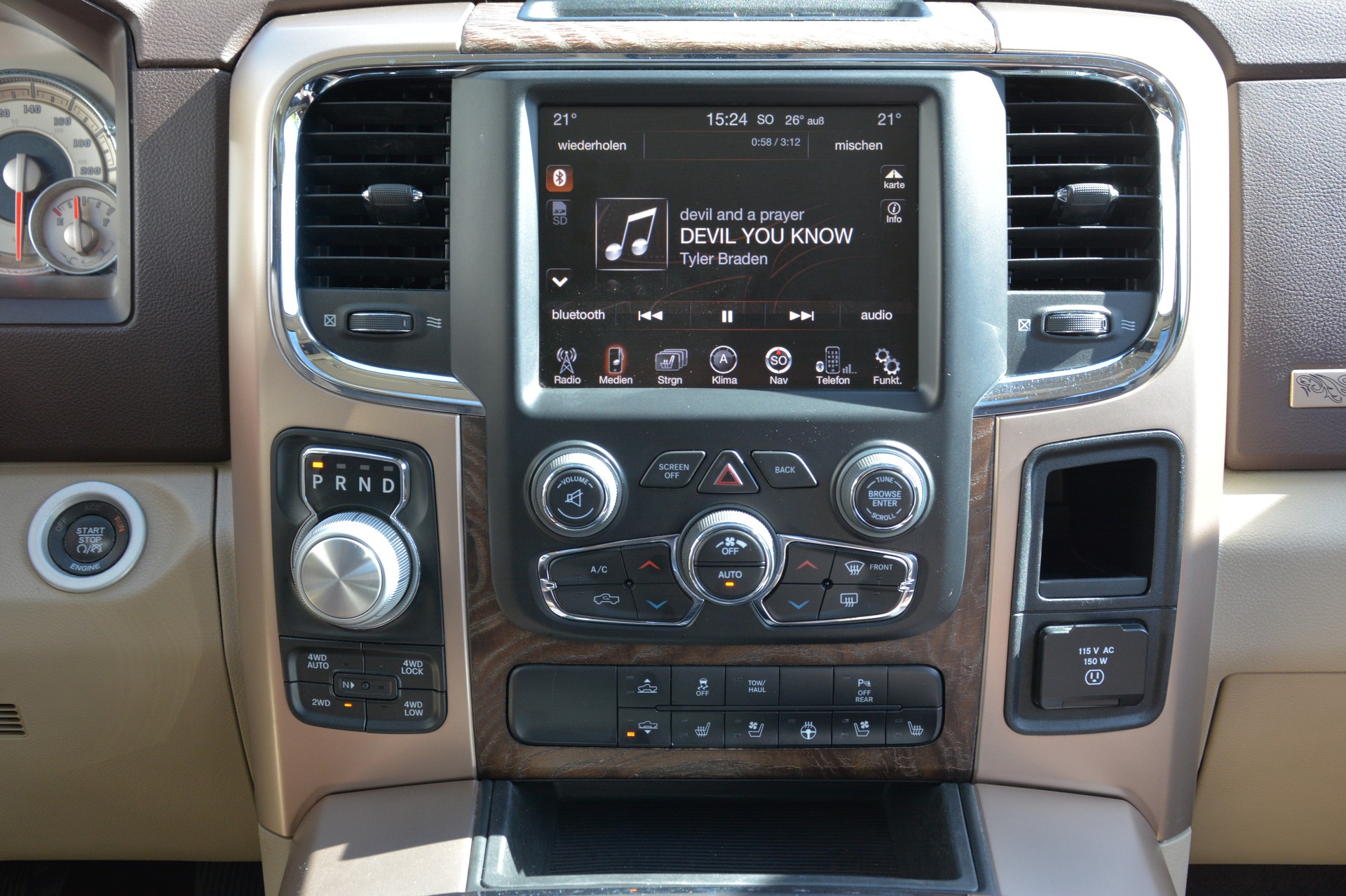 DODGE RAM 1500 V8 Longhorn-image-11