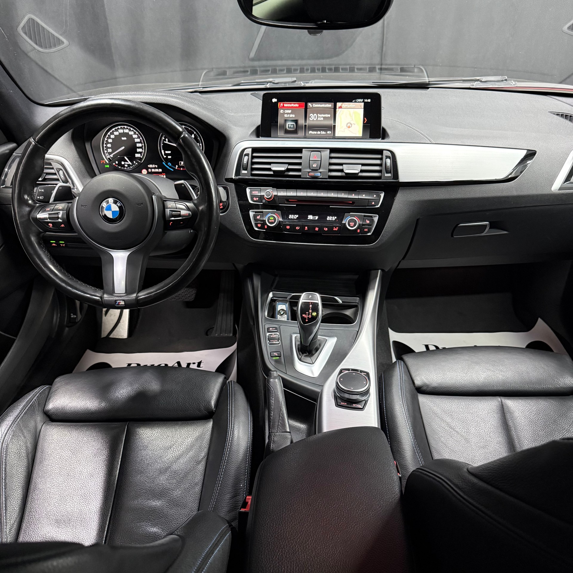 BMW 120d xDrive Edition M Sport Steptronic-image-9