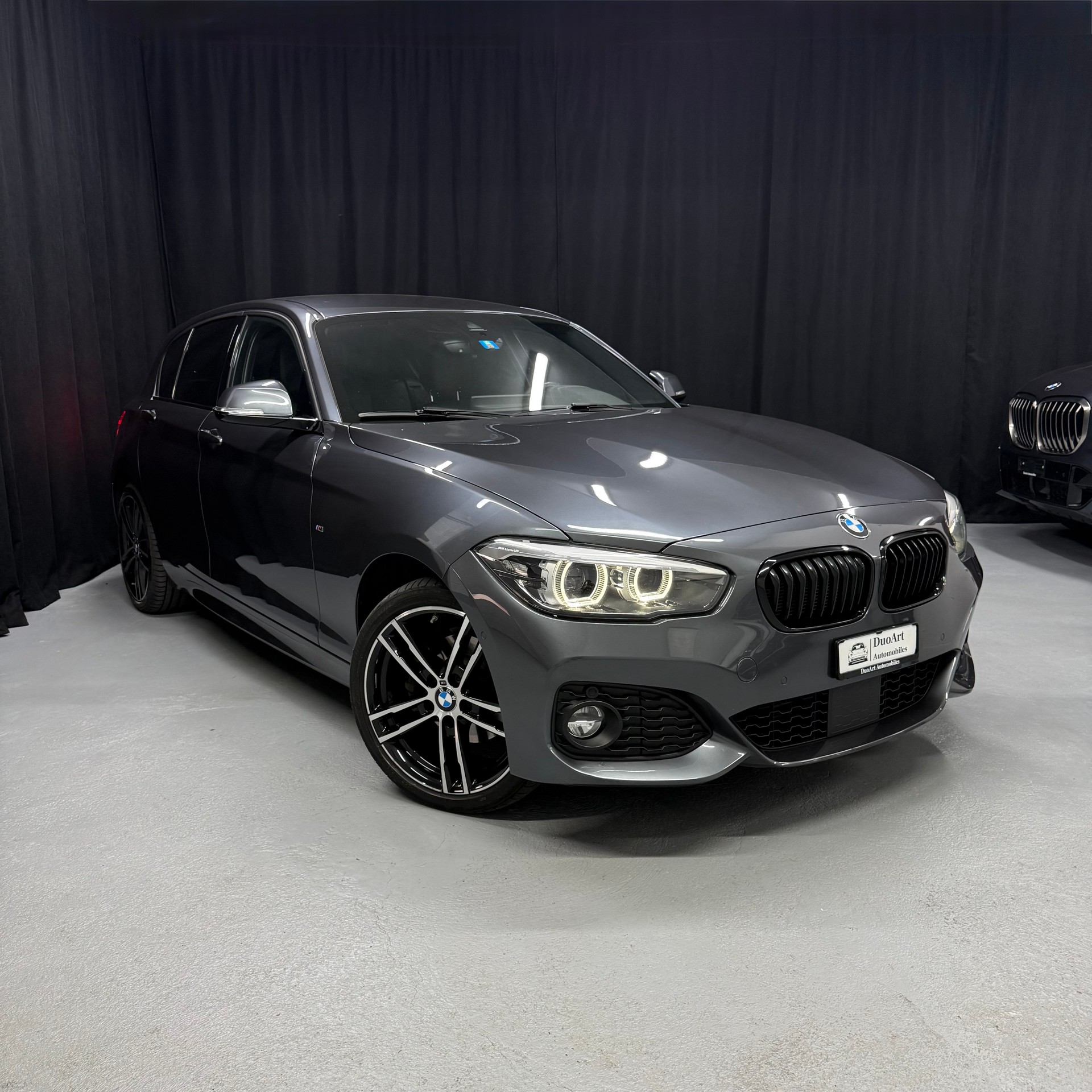 BMW 120d xDrive Edition M Sport Steptronic-image-3