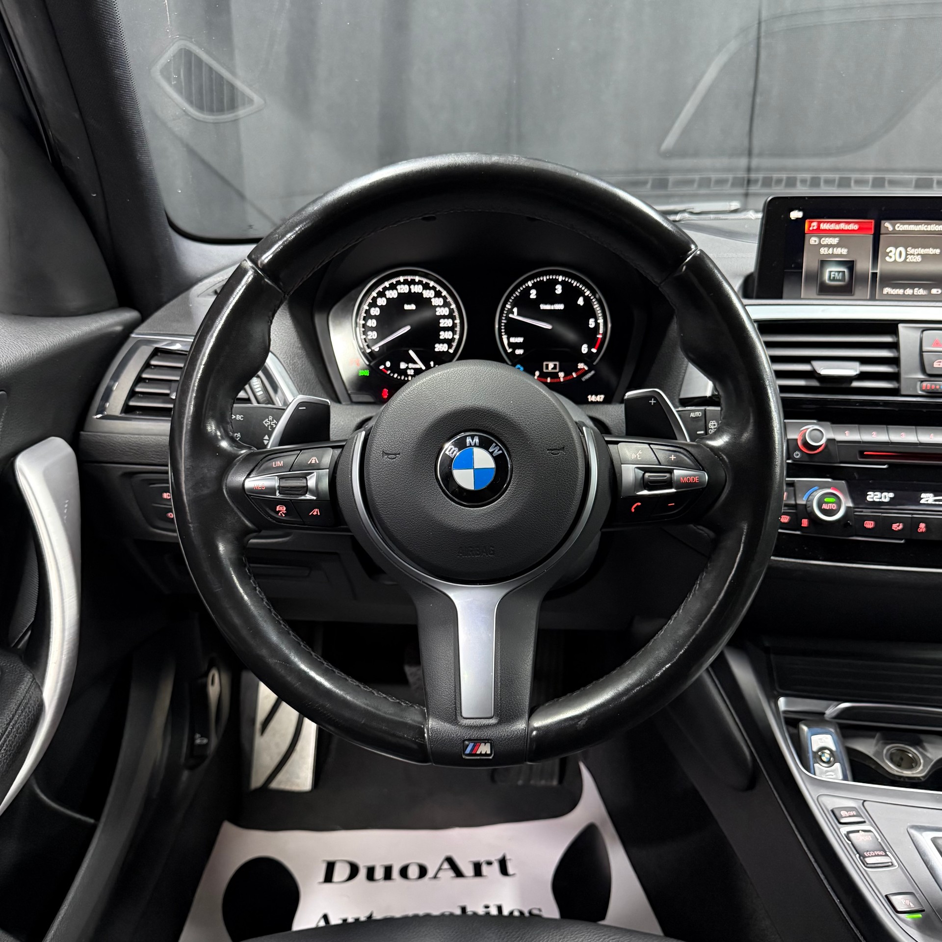 BMW 120d xDrive Edition M Sport Steptronic-image-10