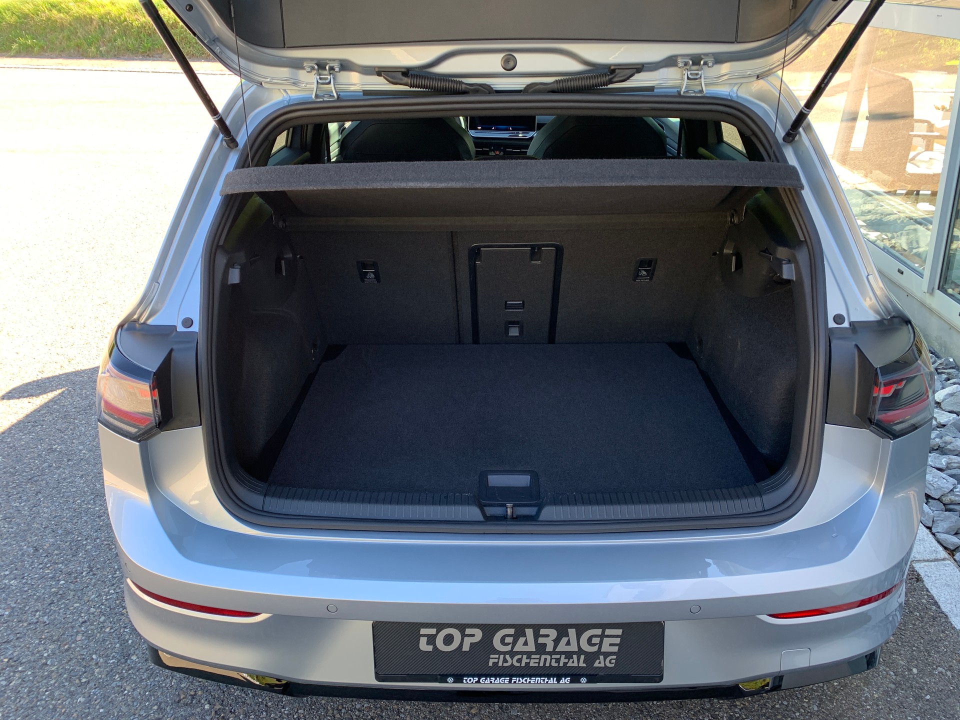 VW Golf 2.0 TSI R-Line DSG 4 Motion-image-17
